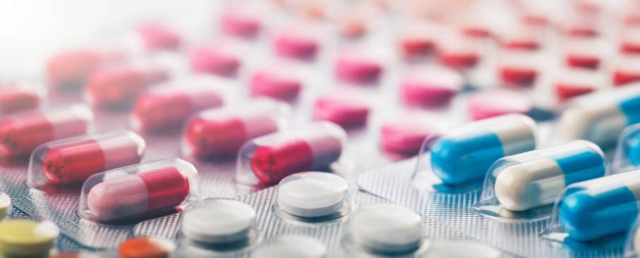 Production Lot Sizing and Expiry Risk: Best Practices for Drugs with Limited Shelf Life